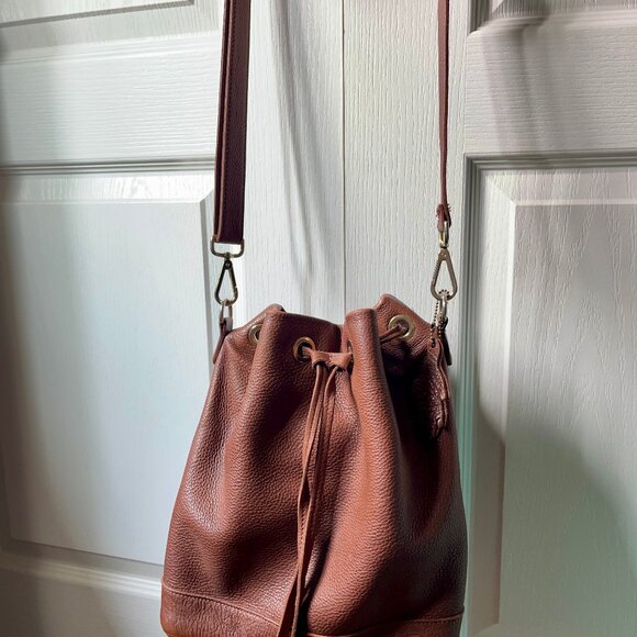 Roots Prince Leather Bucket Bag - Picture 1 of 4